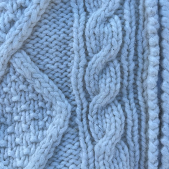 Fleece lined, hand-knit , wool , zip up , hooded sweater. NWT - Picture 3 of 7